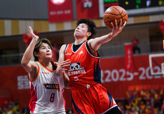 开云登录入口-WCBA总决赛：山西女篮险胜四川追到2-2 奥贡鲍尔被驱逐布朗34分